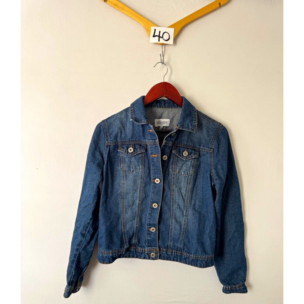 Revolt Women’s Small Blue Denim Jacket Button Front Collared Pockets Long Slv